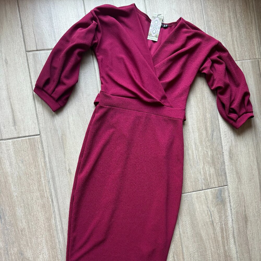 NWT Burgundy Dress w/sleeves - Women's Size 10